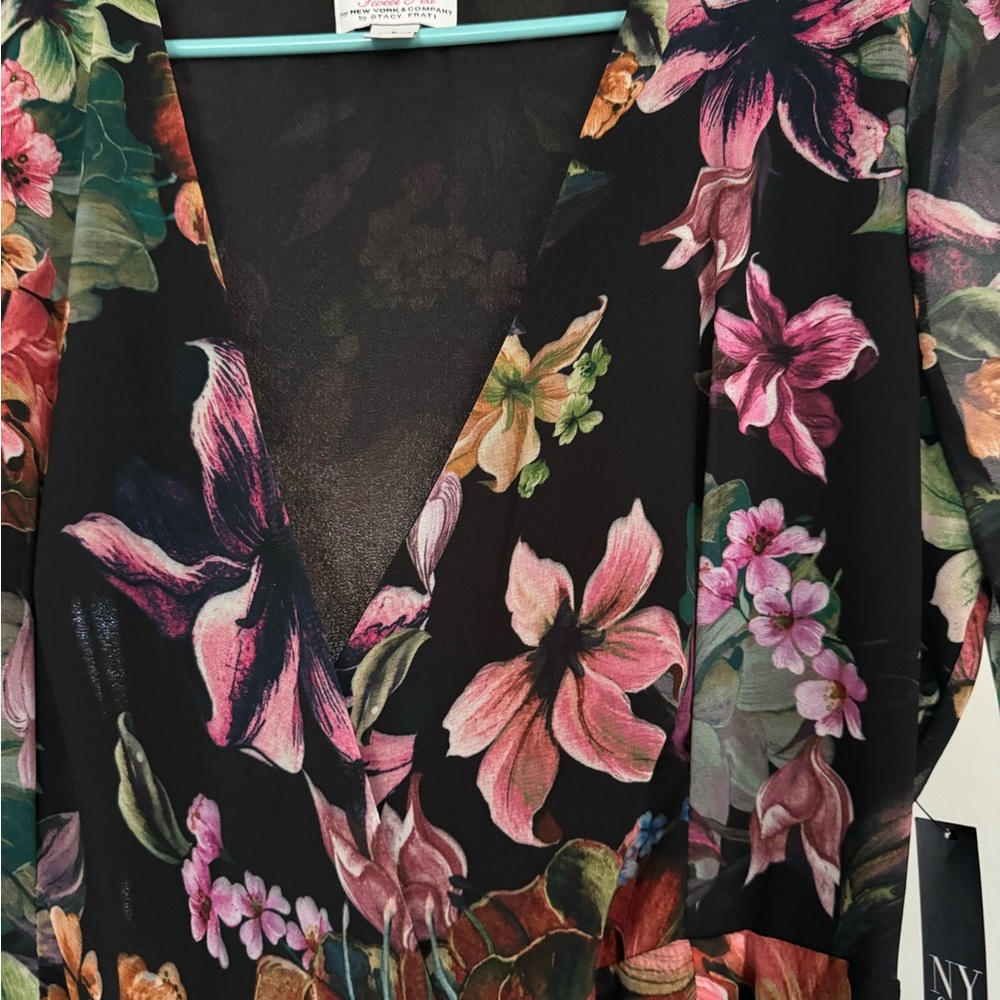 A beautiful evening gown dress perfect for a wedding